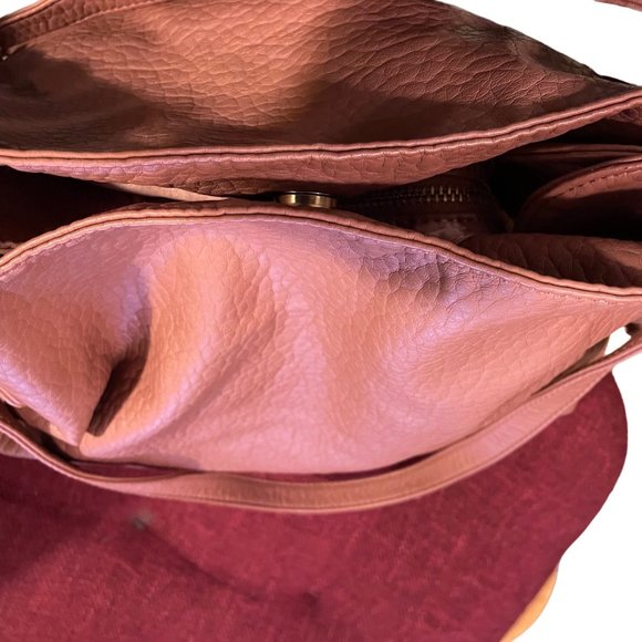 Under One Sky Faux Leather Exterior Brown Pouch Zipper Closure Pockets Inside - Picture 5 of 16